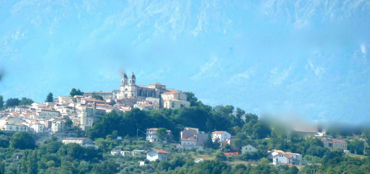 Depandance Elvira Basilico Apartment San Valentino in Abruzzo Citeriore Bagian luar foto