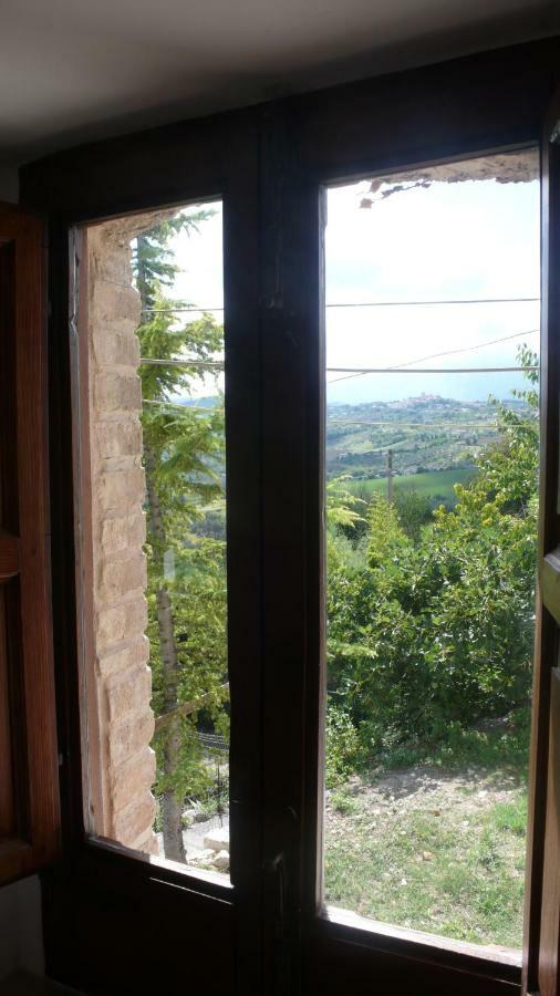 Depandance Elvira Basilico Apartment San Valentino in Abruzzo Citeriore Bagian luar foto